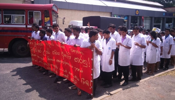 Medical Faculty Students Demonstration in Colombo