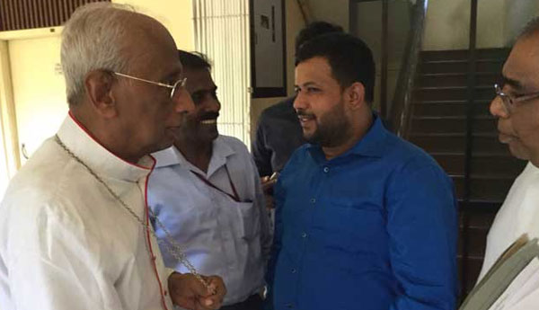 Rishad Meeting New Bishop of Mannar