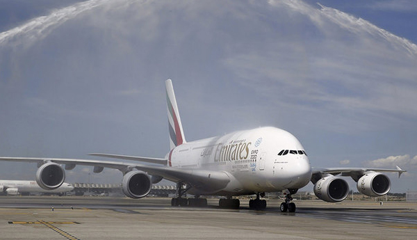 Emirates Achieve Non Stop Long Flight 14,200 Km(8,824 miles)