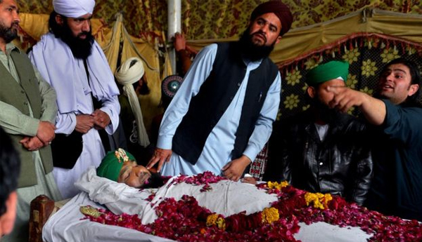 Security Precautions In Pakistan Mumtaz Qadri Funeral Today
