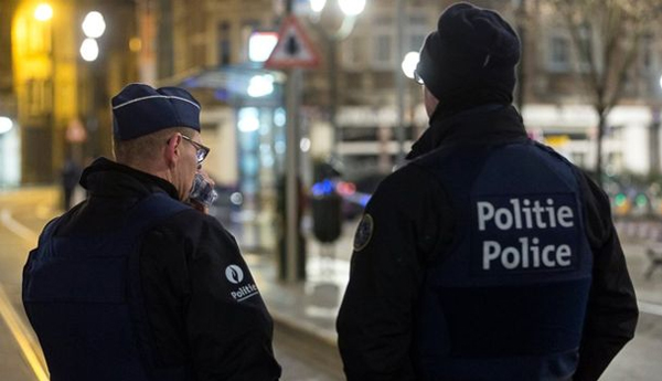 Brussels Manhunt Over Paris Attacks Enters Second Day