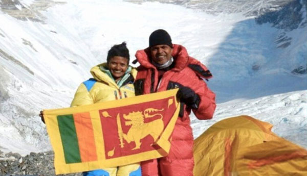 Two Persons in Jayanthi Kuru-Utumpala Everest Climbing  Group Reported Dead (UPDATE)
