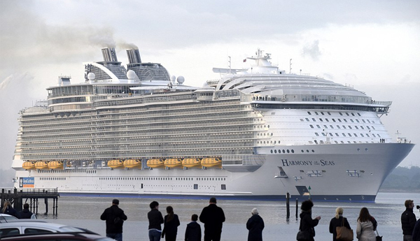 World’s Biggest Cruise ship Harmony Arrives in Britain