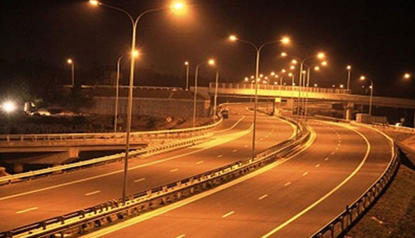 Solar Power to Express Way Lamps