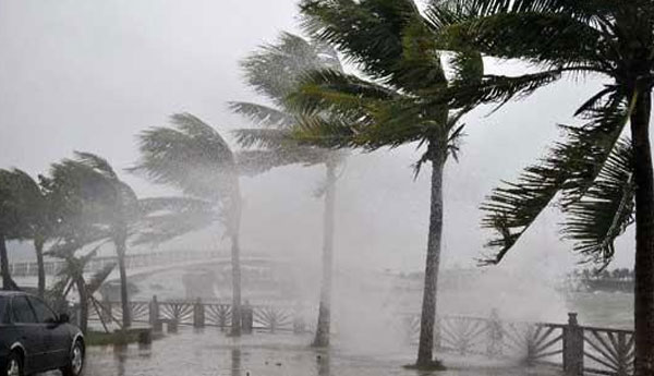 Strong Winds Damage 30 Houses in Moratuwa