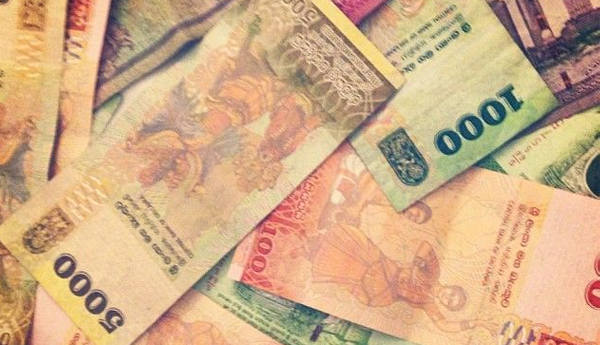 Sri Lankan Rupee Hits Fresh Low on Importer Dollar Demand