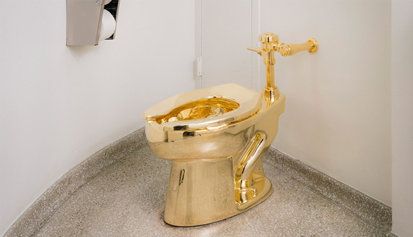 New York Museum Invites Public to Use Golden Toilet
