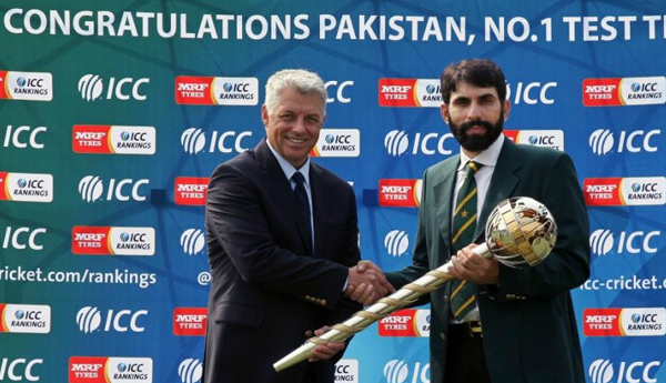 Misbah Receives Test Mace for no. 1 Ranking
