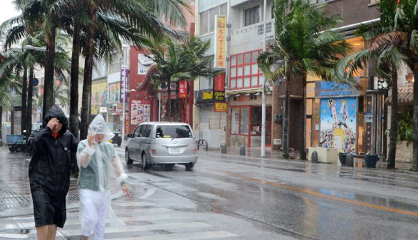 Powerful Typhoon Chaba Barrels Toward Japan