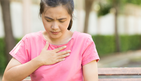7 Natural Ways To Soothe Indigestion & Heartburn