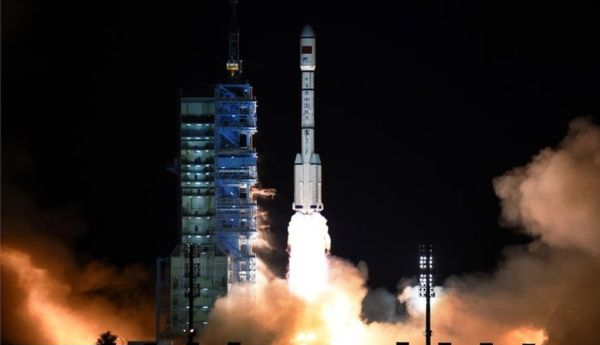 China’s Shenzhou 11 Blasts off on Space Station Mission