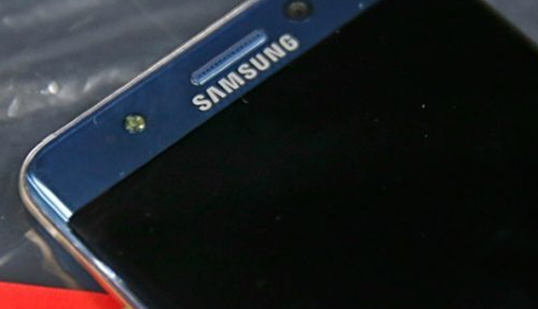 Samsung Forecasts Further US$3b Profit Loss
