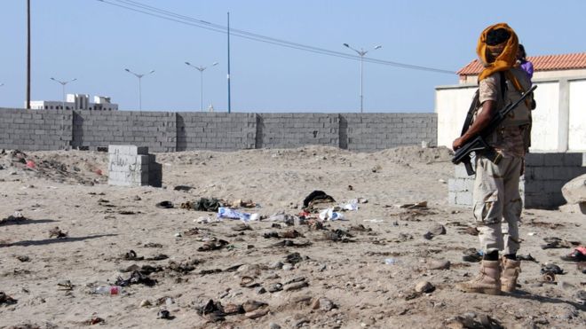 IS suicide bomb kills 40 Yemen soldiers in payday queue