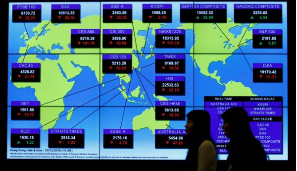 Asia Stocks Mostly Higher, Dollar Claws Back Some Losses