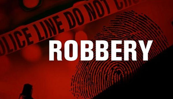Daring Robbery Prevented by Police Shooting & Wounding  the Burglar in Kaduwela