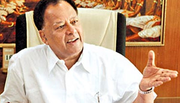 Despite Noises  Made by Politician Govt. will  Hold  the Palace Till 2021- Amunugama