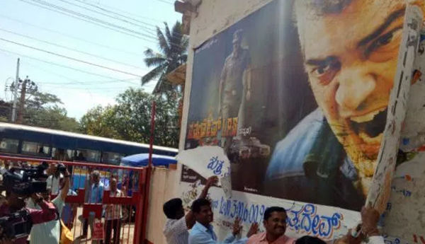 Satyadev IPS: Ajith’s Film Sparks Protests in Karnataka Against Dubbed Films Satyadev IPS: Ajith’s Film Sparks Protests in Karnataka Against Dubbed Films