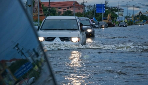 Inform Flood Disaster to District Secretaries