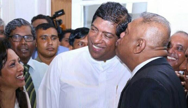 Mangala Received Ravi at Foreign Ministry With a  Lovely Kiss