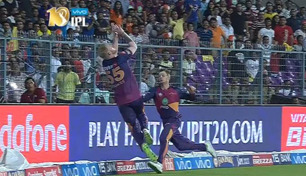 Nasty mid-air collision with Ben Stokes sends Steve Smith tumbling over the boundary line, watch video