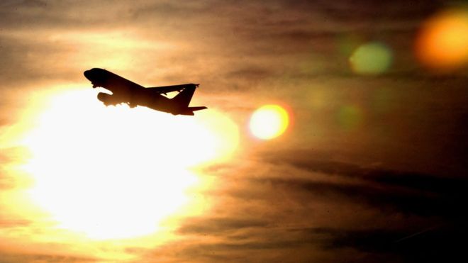 Phoenix flights cancelled because it’s too hot for planes