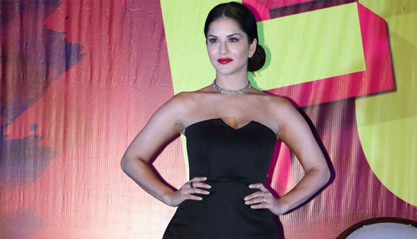 Sunny Leone makes a special friend as she begins shooting for MTV Splitsvilla new season. See photo