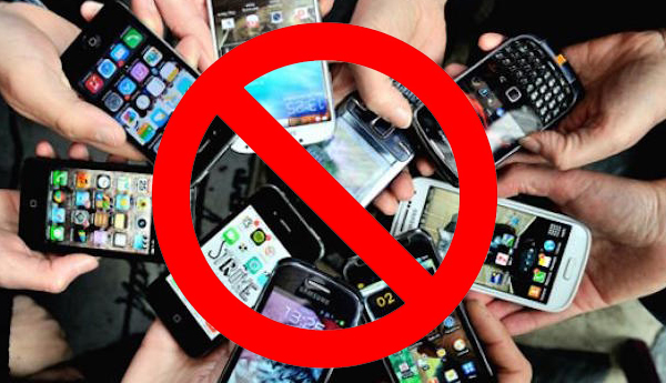 Mobile Phones not allowed in Cabinet Meeting