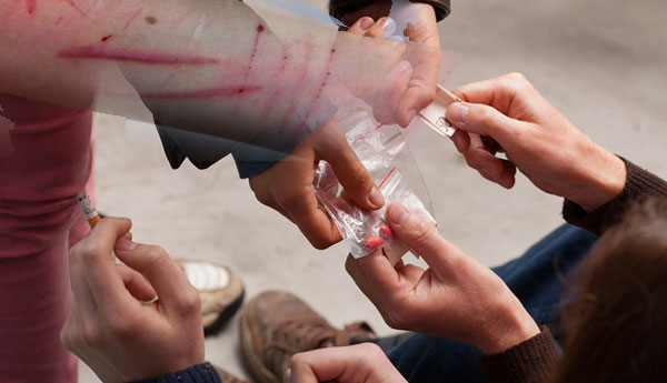 Student Drug Addicts Cut Their Hands at Medirigiriya Area in  Polonnaruwa