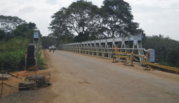 Deduru  Oya Bridge Closure