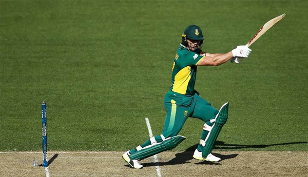 AB de Villiers steers South Africa to series win over Bangladesh