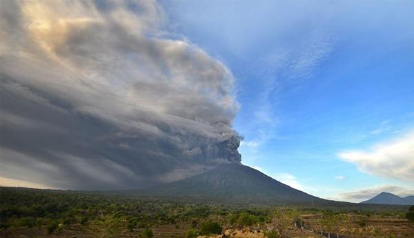 Bali Volcano: Non-Evacuees May Be Forced To Leave Area