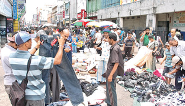 Payment Hawkers Back on Pavements?