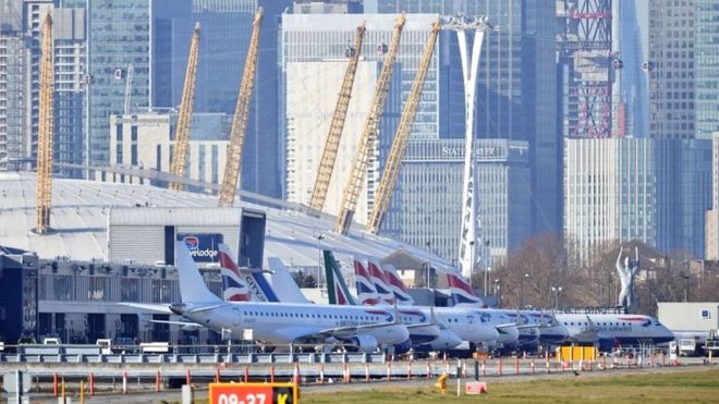 World War II Bomb Removed From London City Airport, Hundreds of Flights Cancelled