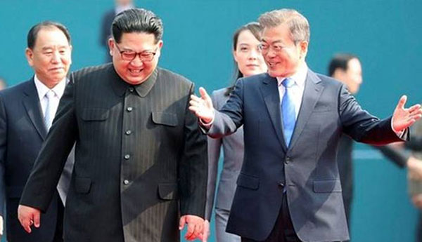 Kim Jong Un Makes History, Crosses Border to Meet His Rival Moon Jae-in