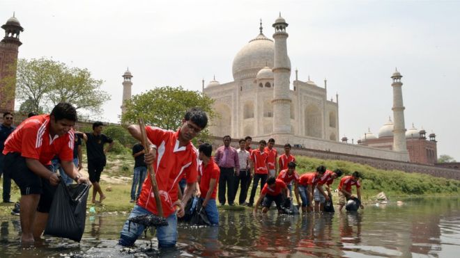 Taj Mahal Colour Change Worries India Supreme Court