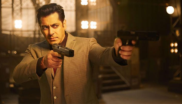 Race 3 Box Office Prediction: Salman Khan and Bobby Deol Film to Earn Rs 30 Crore on Day 1.