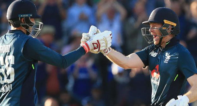 England hammer India to win ODI series