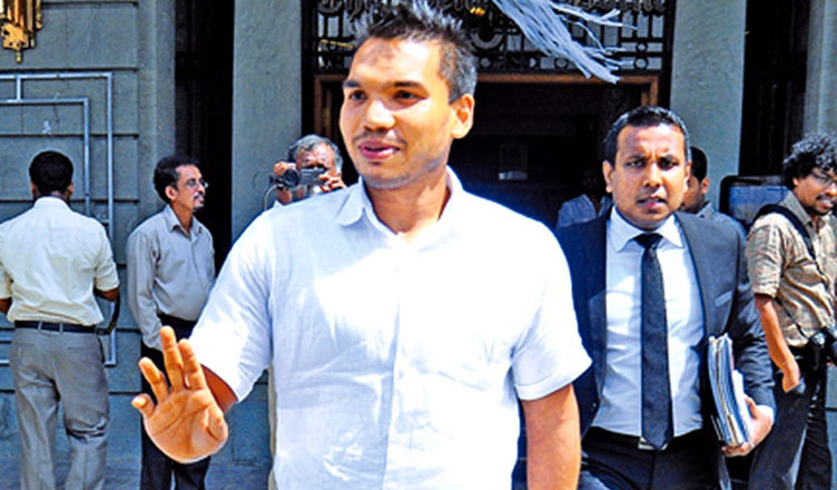 Namal Rajapaksa before CID today