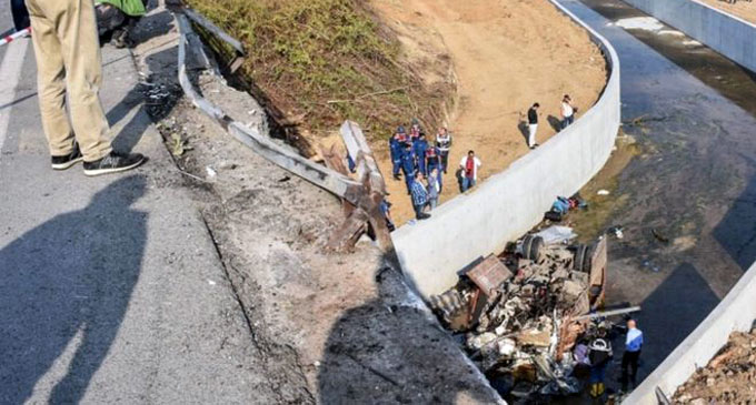 Migrant lorry crash kills 22 in Turkey