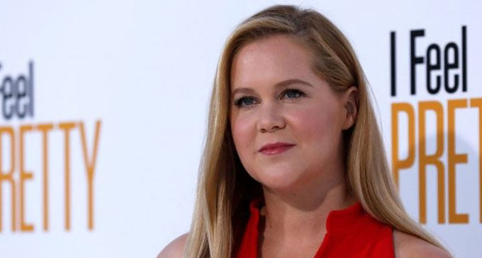 US comedian Amy Schumer announces pregnancy on Instagram