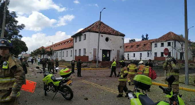 Car bomber kills 10 in Colombia police academy attack Car bomber kills 10 in Colombia police academy attack