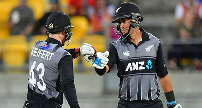 New Zealand won toss, bat in first ODI New Zealand won toss, bat in first ODI
