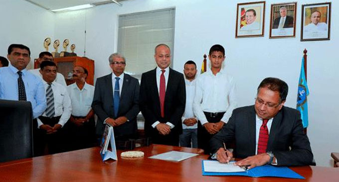 Kavin Ratnayake appointed as new Sri Lanka Ports Authority Chairman Kavin Ratnayake appointed as new Sri Lanka Ports Authority Chairman