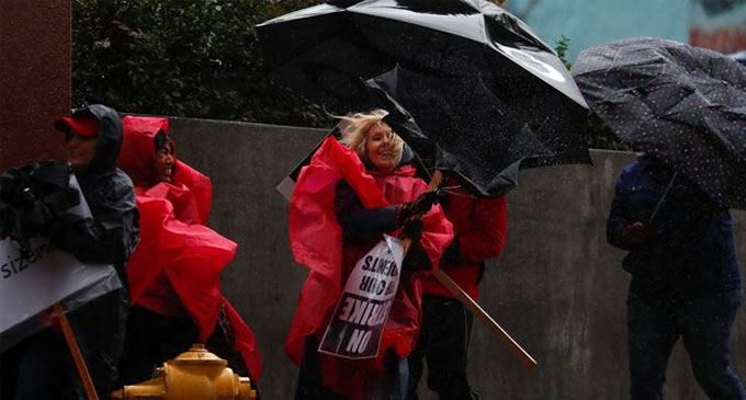 California storms bring mudslide fears, blizzard warning California storms bring mudslide fears, blizzard warning