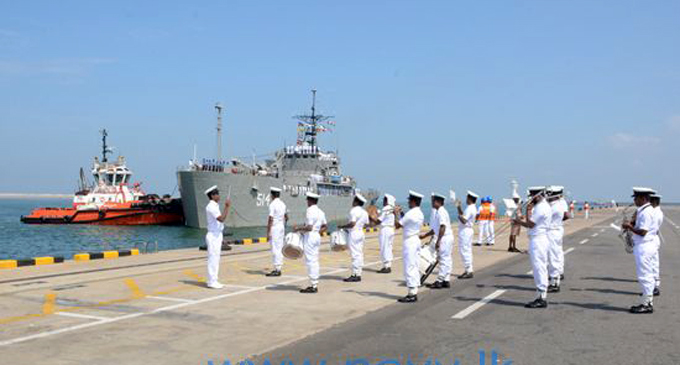 Three Iranian Naval Ships arrive at Colombo Port [VIDEO]