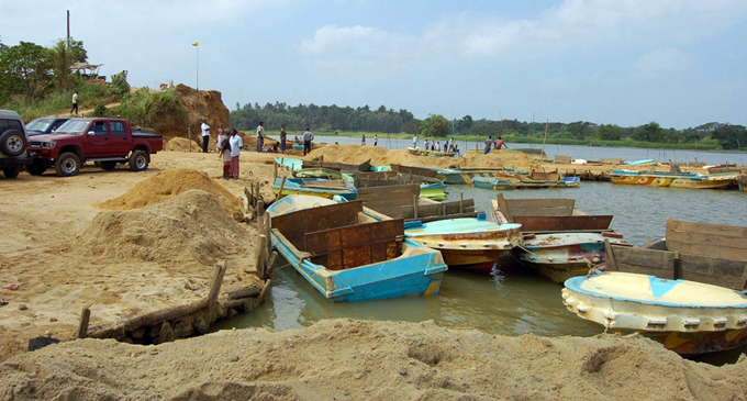 Sand mining permits in Trincomalee District suspended
