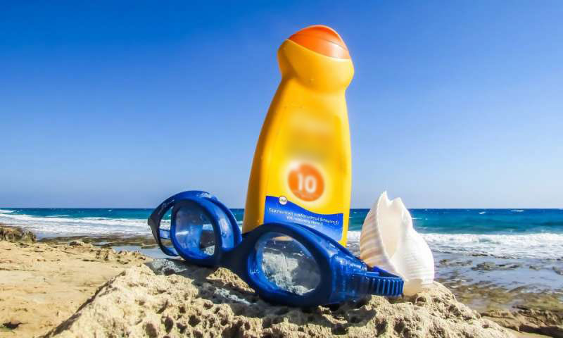 Sunscreen use could lead to better blood vessel health, study suggests