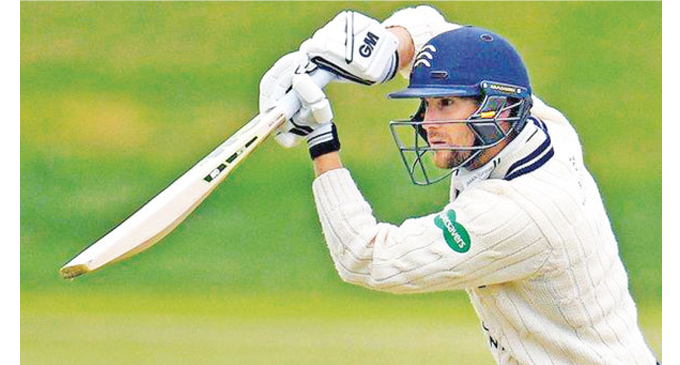 Hampshire on course to thrash Essex Hampshire on course to thrash Essex