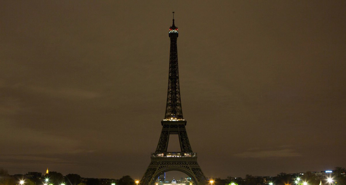 Eiffel Tower goes dark to honour Sri Lanka attack victims