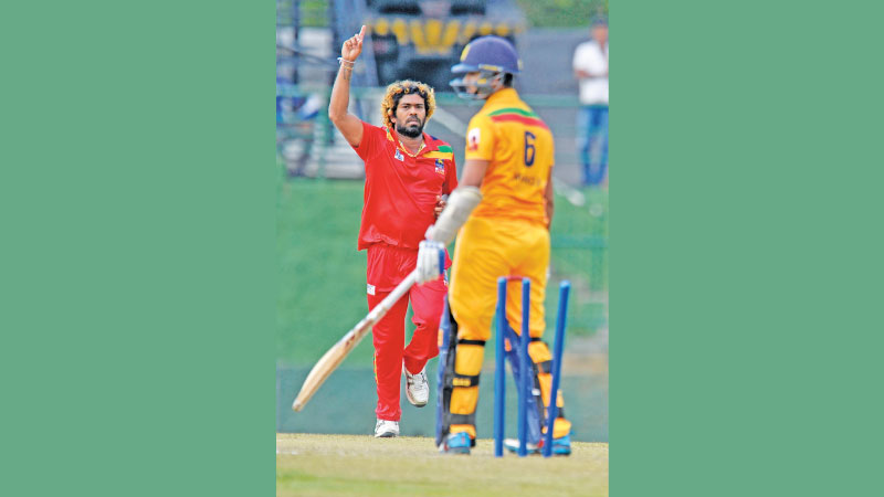 Malinga roars back into form with seven-wicket haul Malinga roars back into form with seven-wicket haul
